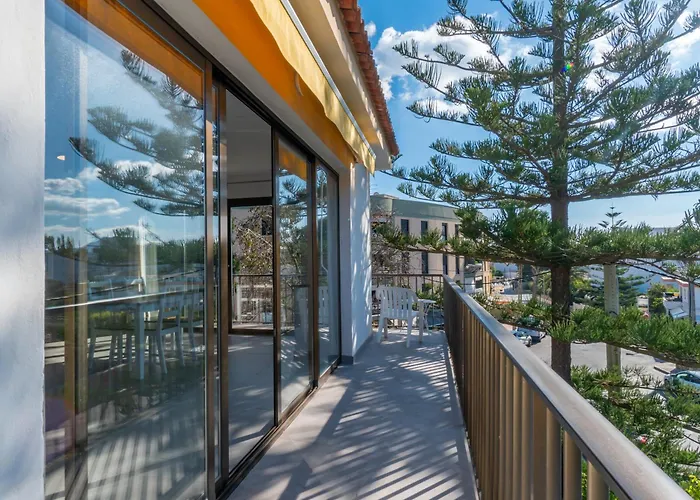 Ponent H Apartment *