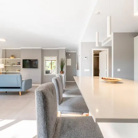 Ponent H * كالا راتخاذا